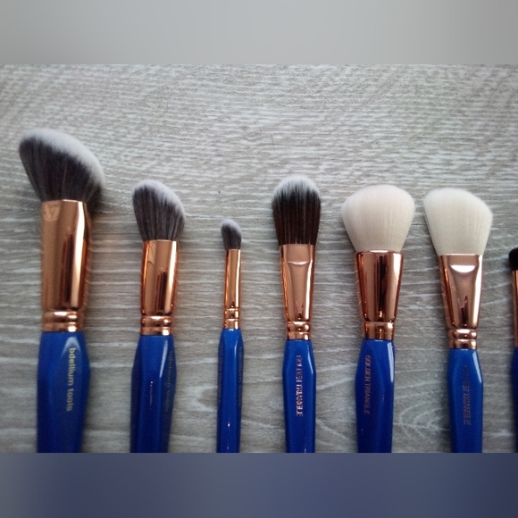 BDELLIUM TOOLS Makeup Brush Bundle (11 Brushes) - Picture 4 of 4